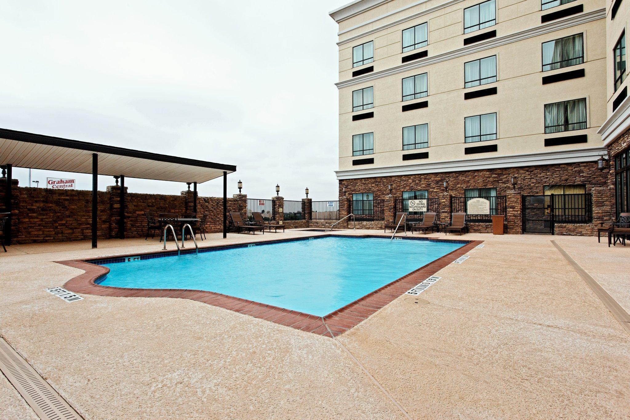 Hotel By Ihg 3*