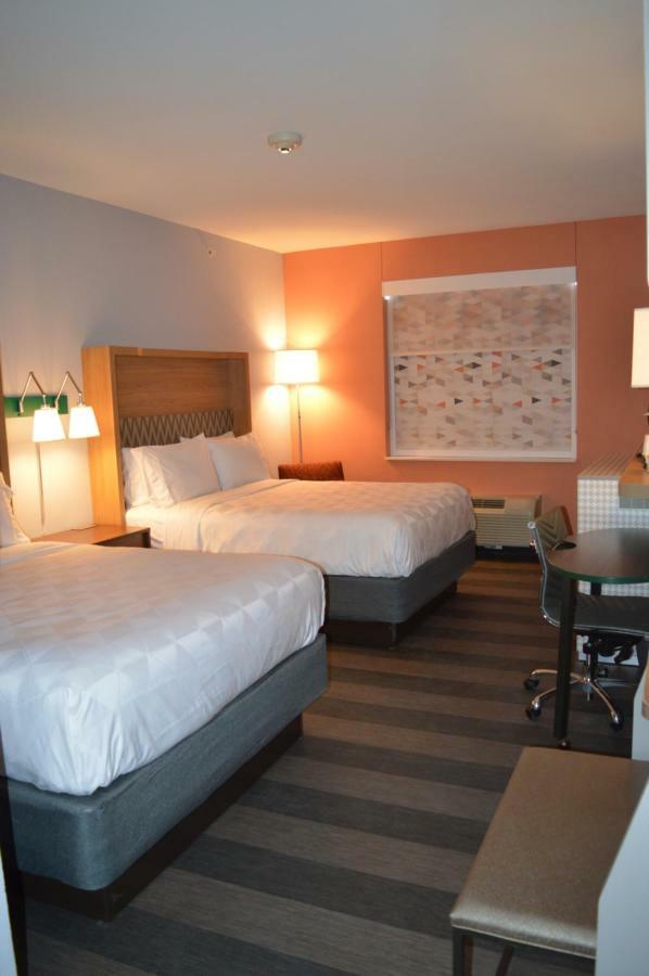 Hotel By Ihg