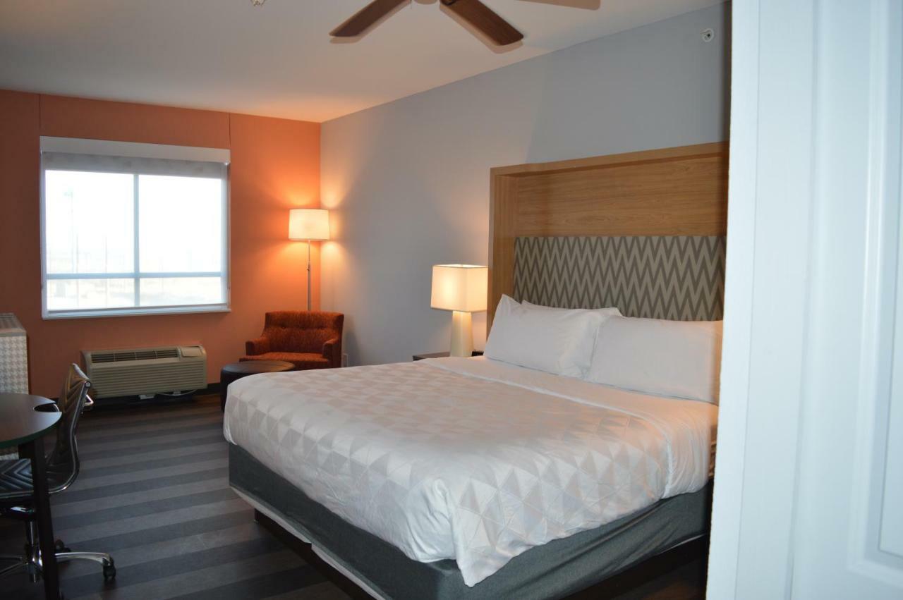 Hotel By Ihg