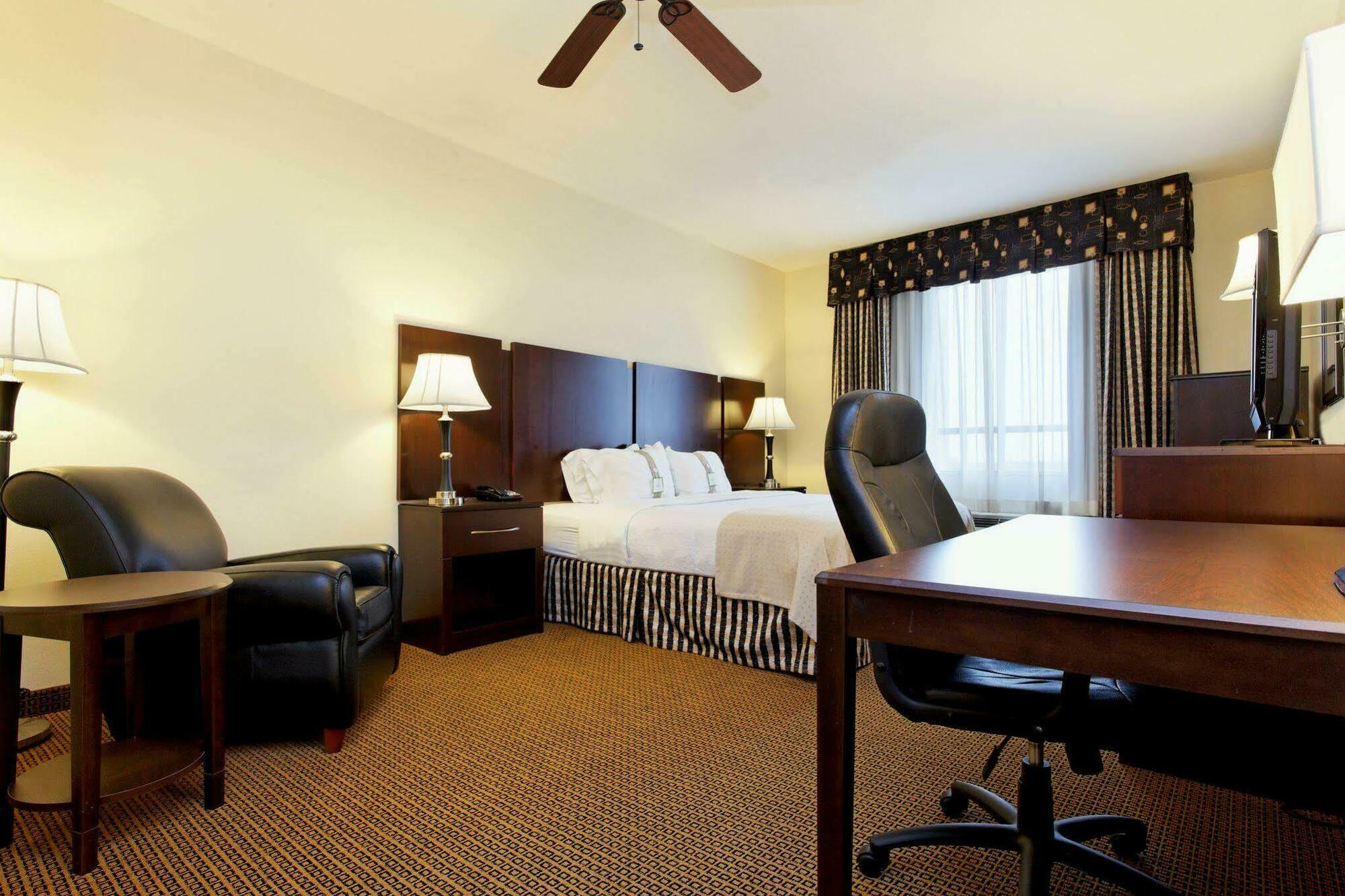 By Ihg Hotel