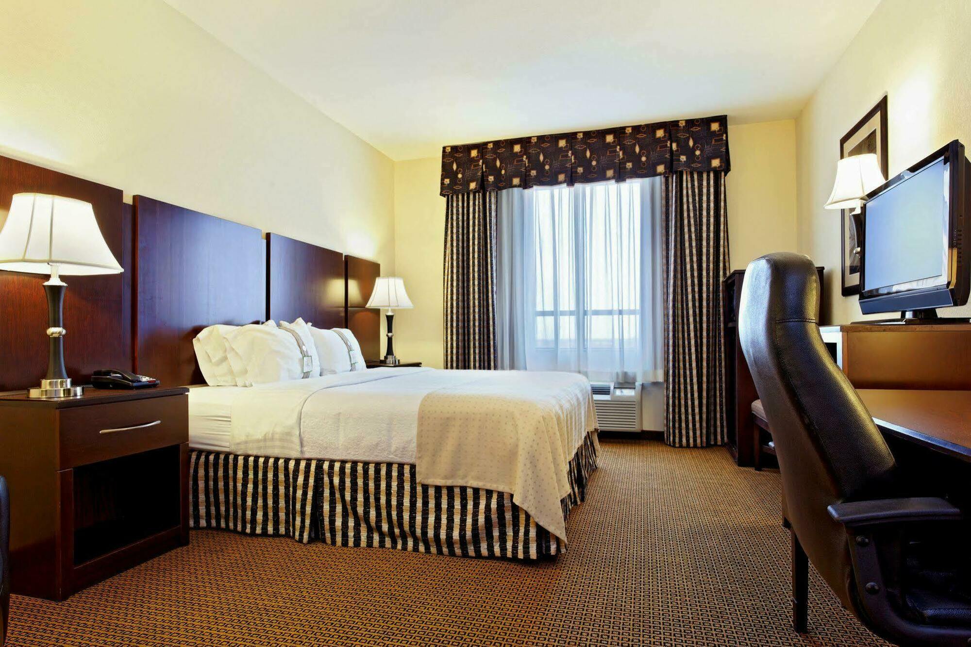 By Ihg