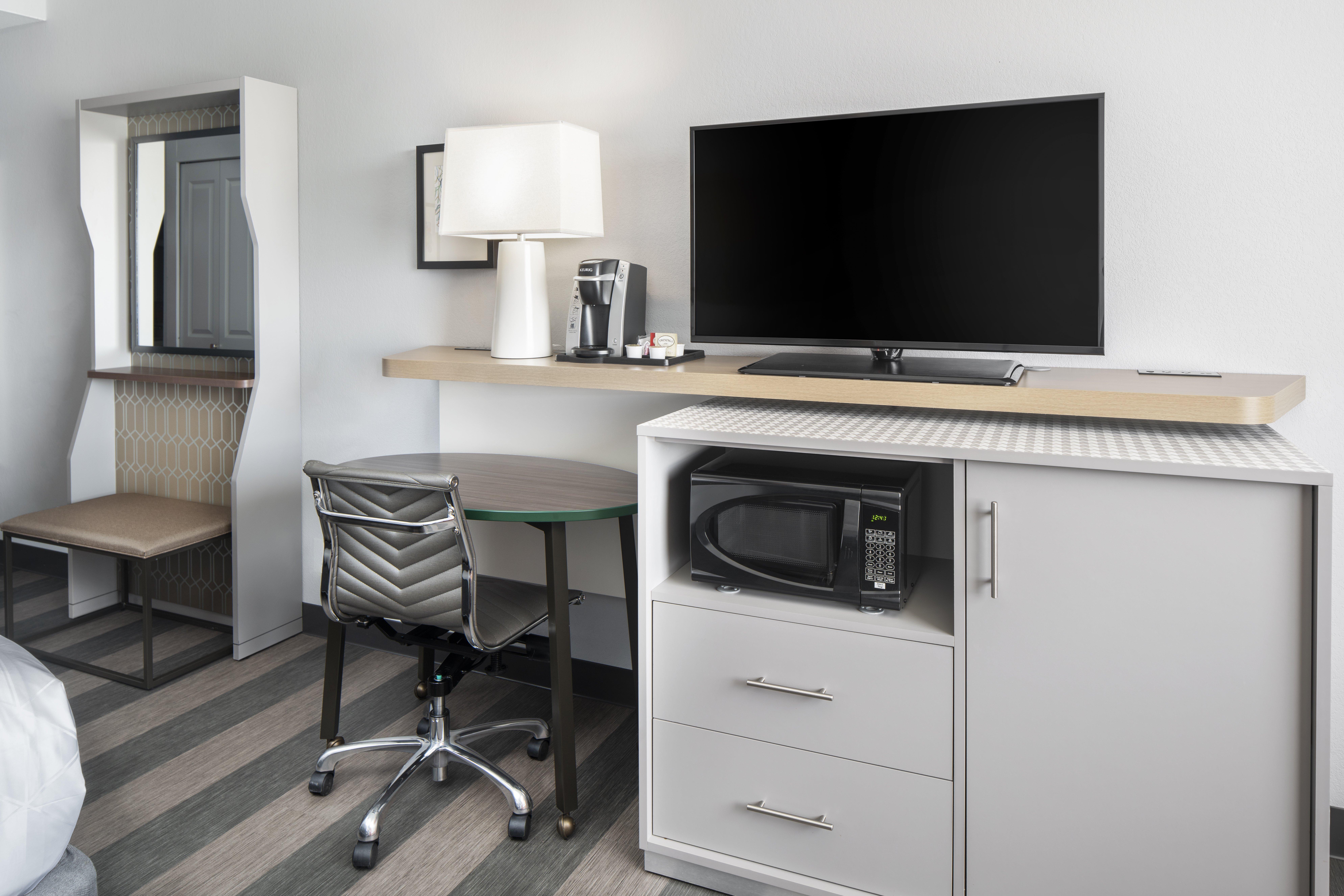Hotel By Ihg 3*