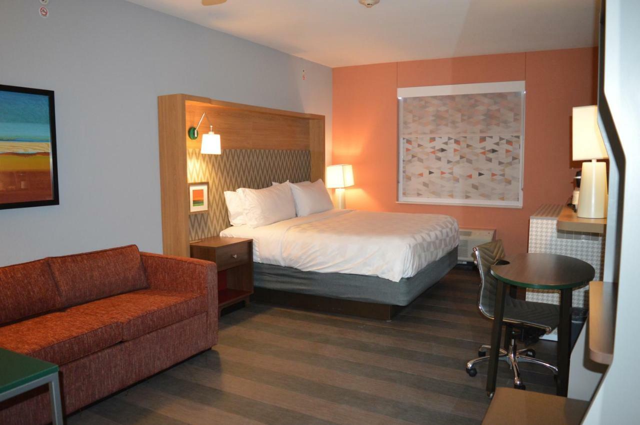 By Ihg Hotel Odessa